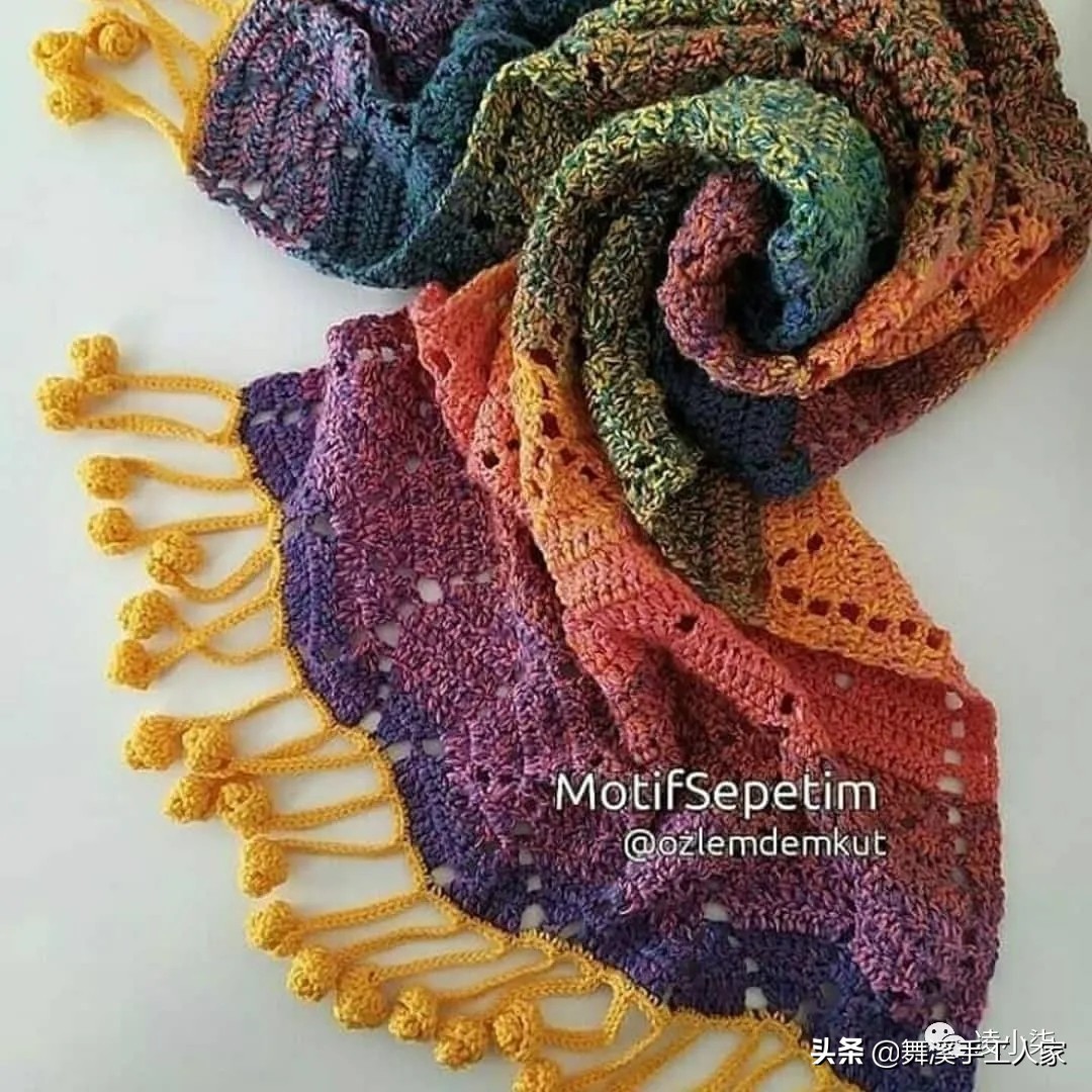 披肩围巾的教程视频简单好看,披肩围巾好看的方法冬天