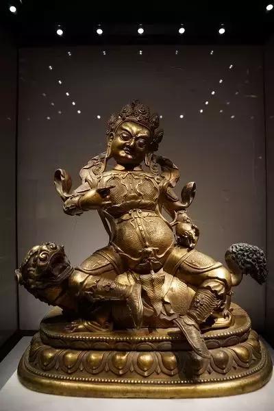 清代铜鎏金佛像的鉴定,清代铜鎏金无量寿佛像