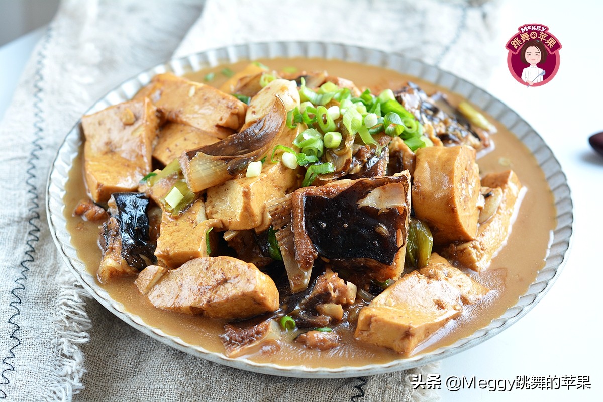 老板鱼和魔鬼鱼有什么区别呢,很奇特的鱼是老板鱼