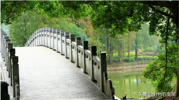 咏溪沙苏东坡赏析,苏轼惊涛拍岸卷起千堆雪赏析