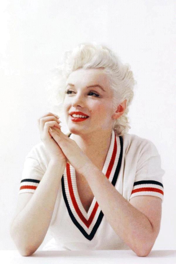 v领毛衣慵懒风显白显瘦,显瘦又百搭全靠这件v领毛衣