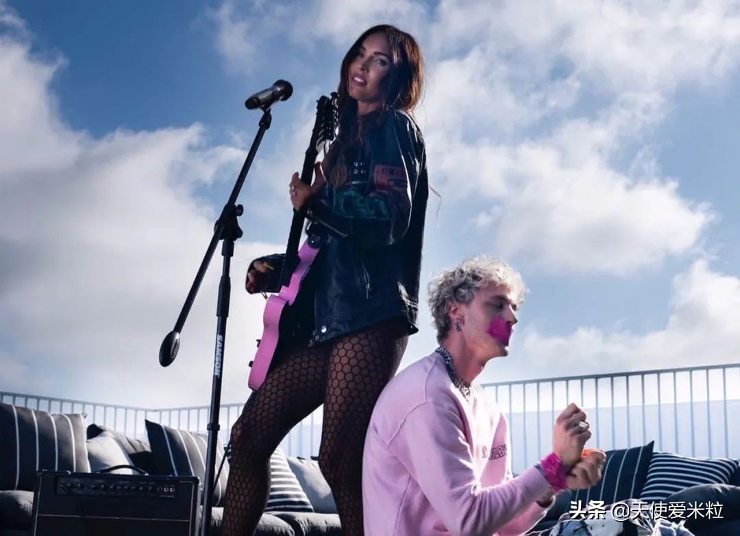 梅根福克斯与继子相处愉快,梅根福克斯为什么和前夫离婚