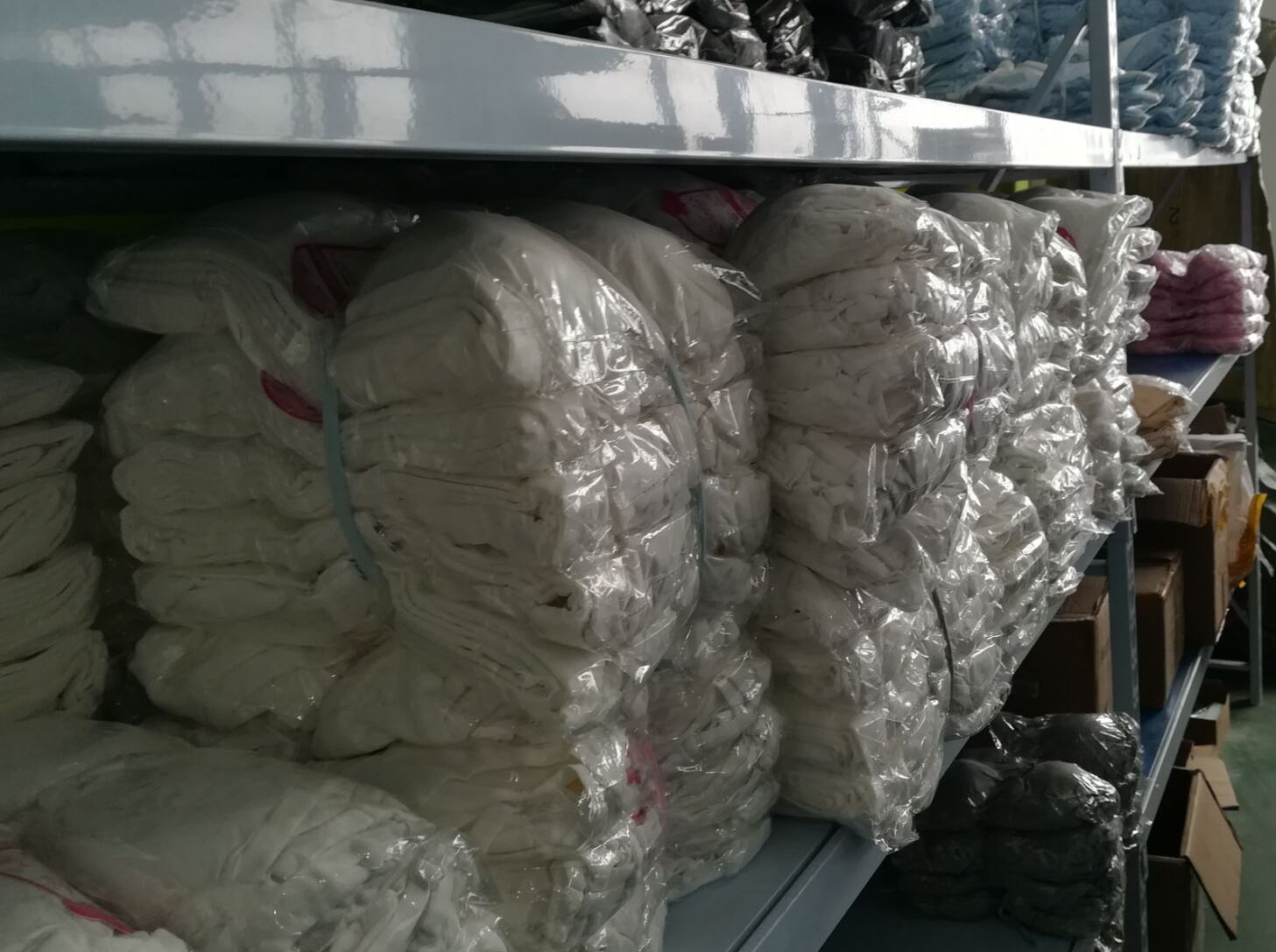 鎷煎澶氱殑vivo涓轰粈涔堟瘮娣樺疂渚垮疁,鍚屾牱娆惧紡琛ｆ湇鎷煎澶氭瘮娣樺疂渚垮疁100