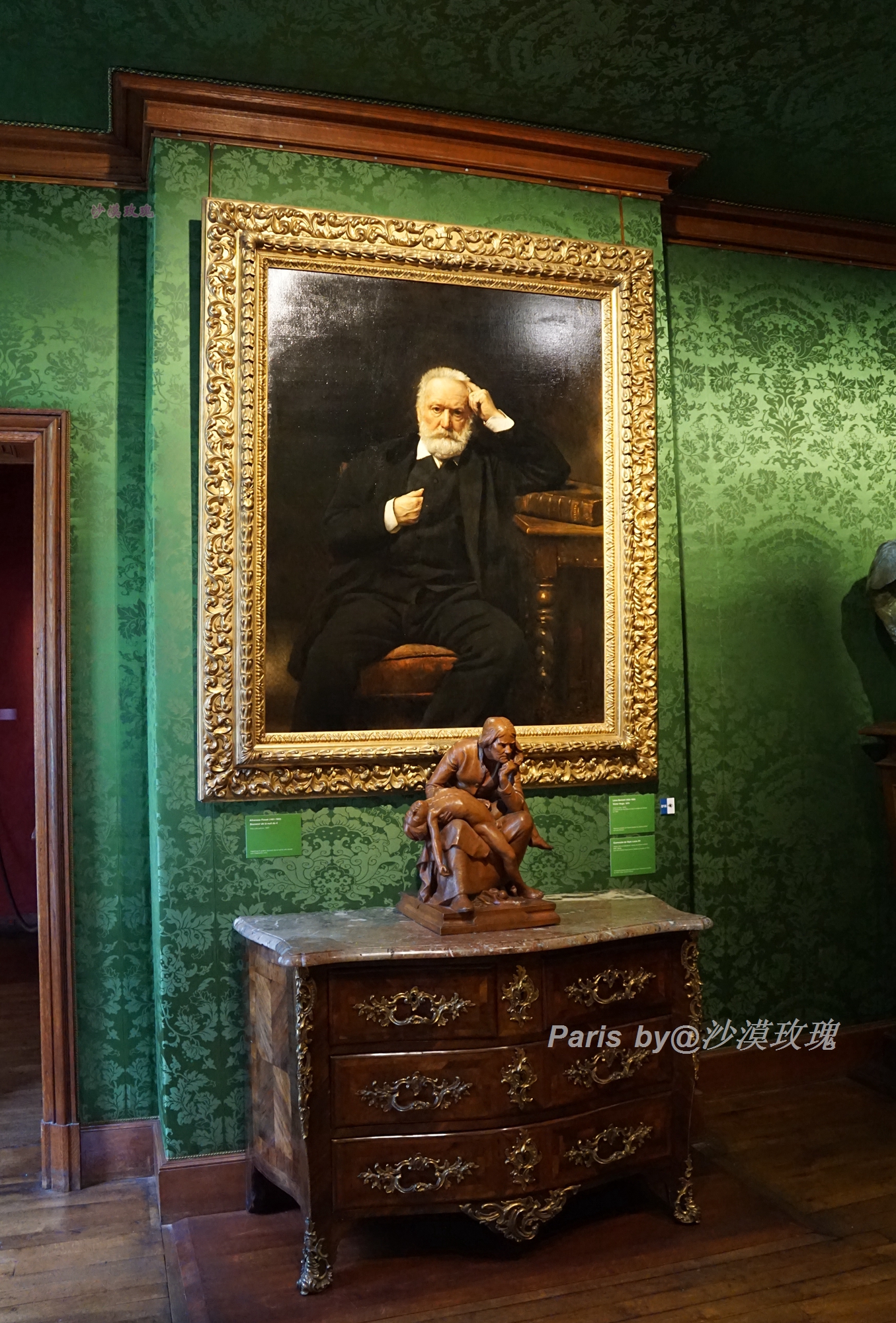 他从未来过中国，却热爱东方文化，为情人亲手设计了“中国沙龙”