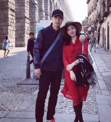 乒坛冠军马龙娶大学校花？马龙台前幕后故事？马龙夏露生活细节？