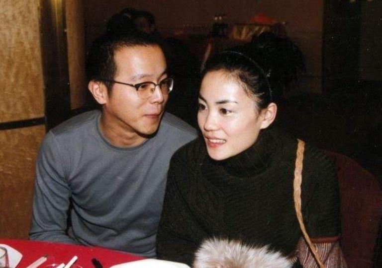 李亚鹏为什么嫁给周迅,李亚鹏和周迅在一起过吗