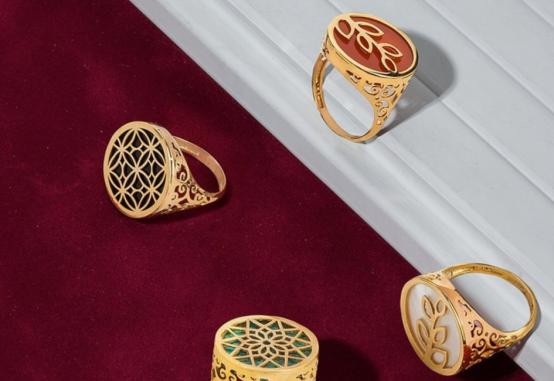 黄金饰品可以和什么饰品搭配,黄金饰品搭配技巧和方法图片