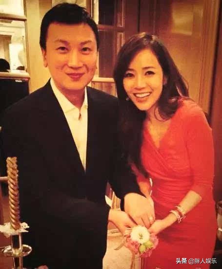 侯佩岑和周杰伦故事,侯佩岑多少岁和周杰伦在一起的