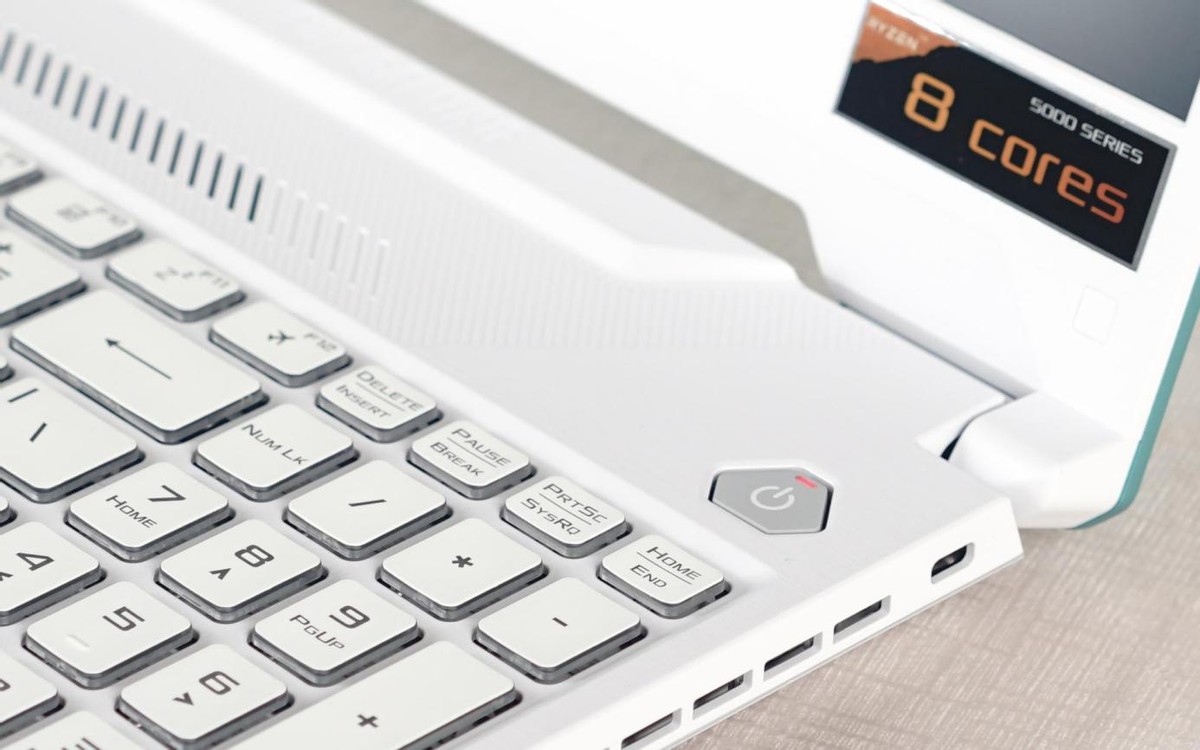 性能怪兽，5900HX+RTX3070，2.5K屏幕，华硕进阶版天选2笔电测评