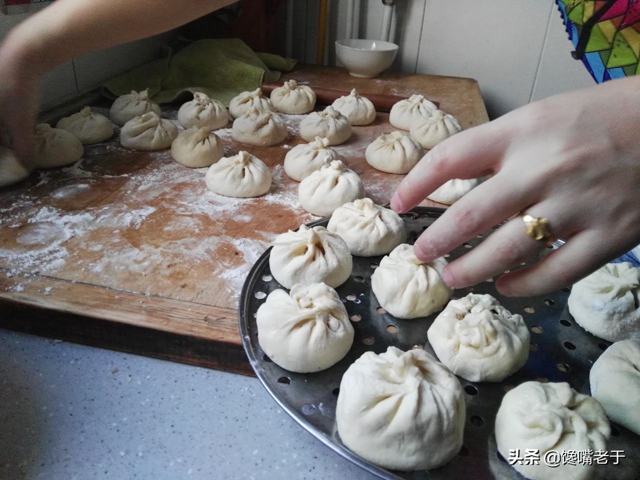 蒸包子是热水蒸还是冷水蒸比较好,蒸包子的时候是冷水蒸还是热水蒸