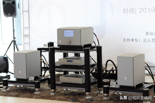 亦文亦武篆书,亦文亦武尽态极妍