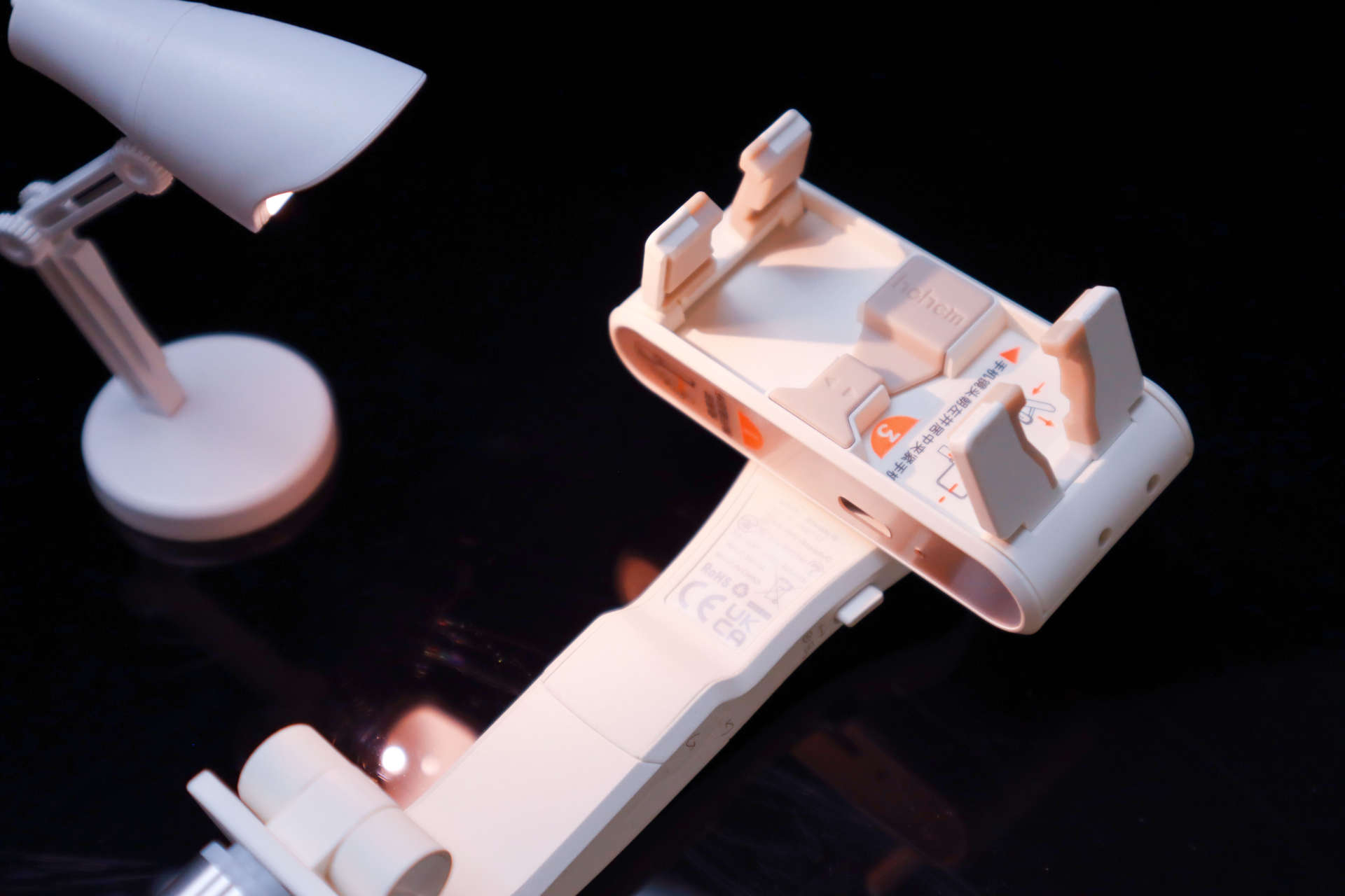 这才是自拍杆的完美形态，它就是浩瀚卓越小Q稳拍杆，不服来战