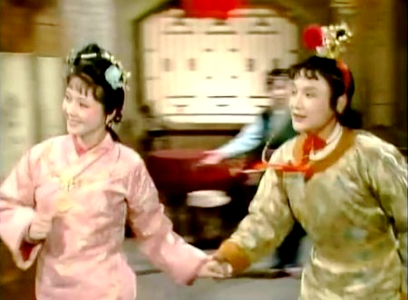 红楼最强文化舌战：杨贵妃的梗，到底戳痛了谁？