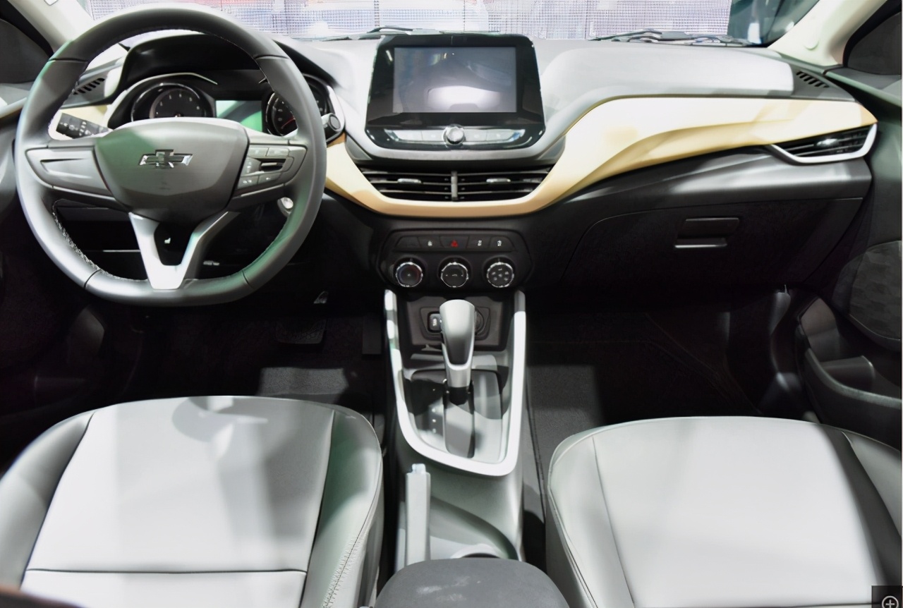 雪佛兰科沃兹新车指导价四缸,雪佛兰科沃兹的6at靠谱吗