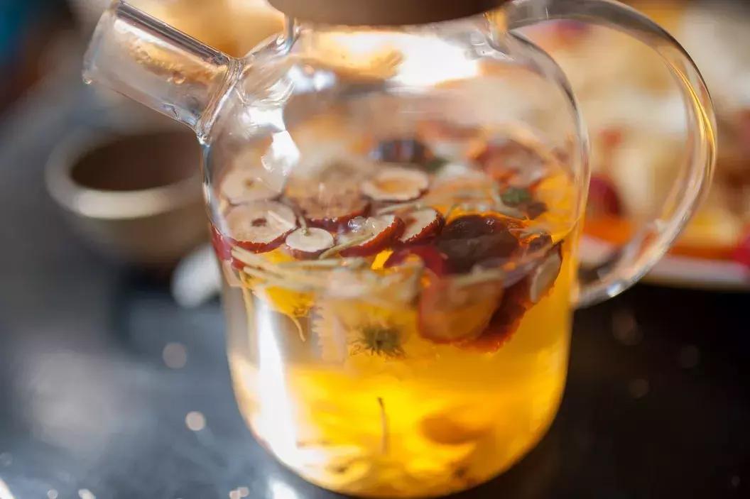 航天健康大讲堂——当药植园遇上二十四节气：“小满”之山楂