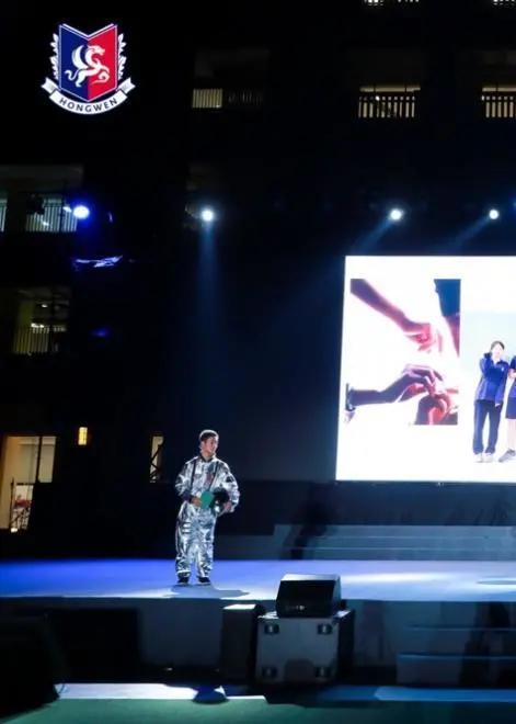 被称为沪上传奇校长，她说出了这所学校在三年内成为黑马的原因