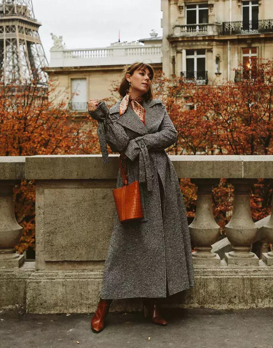 丝巾过时不,丝巾系的不只是精致时髦更是品味