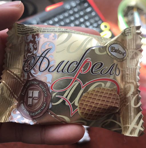 网购28款网红零食，究竟谁是最值得囤的年货？