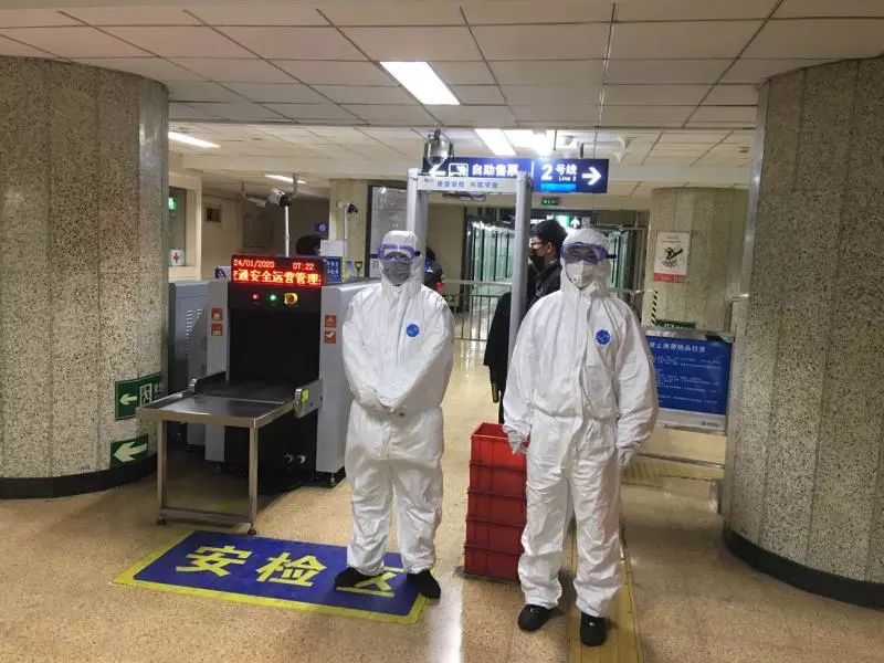 进出北京高速封路？谣言！全市35座地铁站进站要测体温
