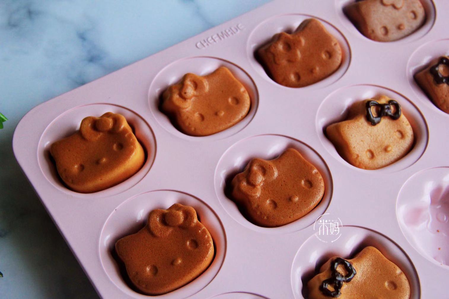 6-12岁儿童自己做蛋糕2个鸡蛋,蛋糕怎么做好吃只用牛奶不用面粉