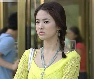 方脸选什么发型？马伊琍吴昕宋慧乔说，方脸选对发型照样美翻天