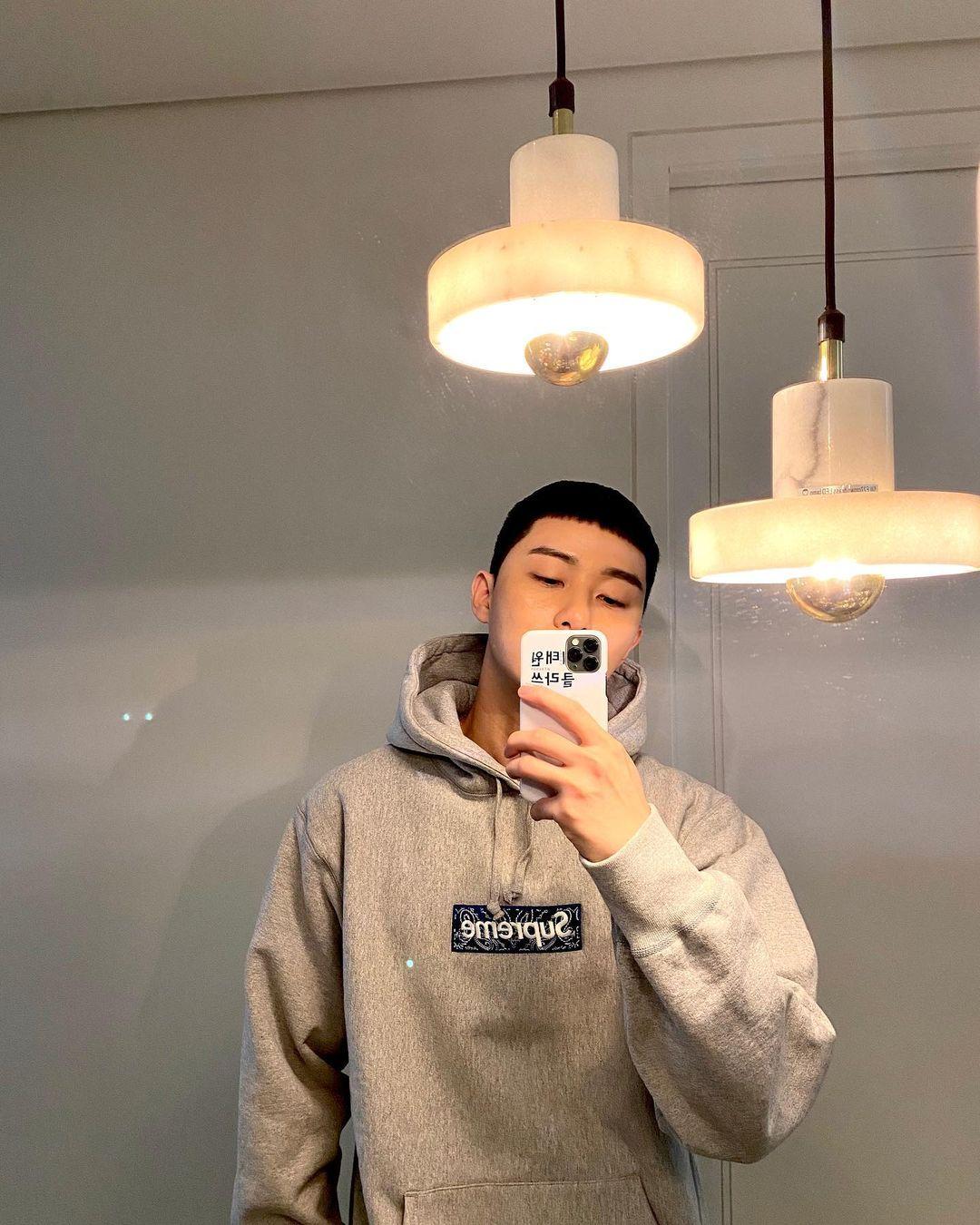 2018年韩系男士发型,适合三十岁以上的韩系男士发型