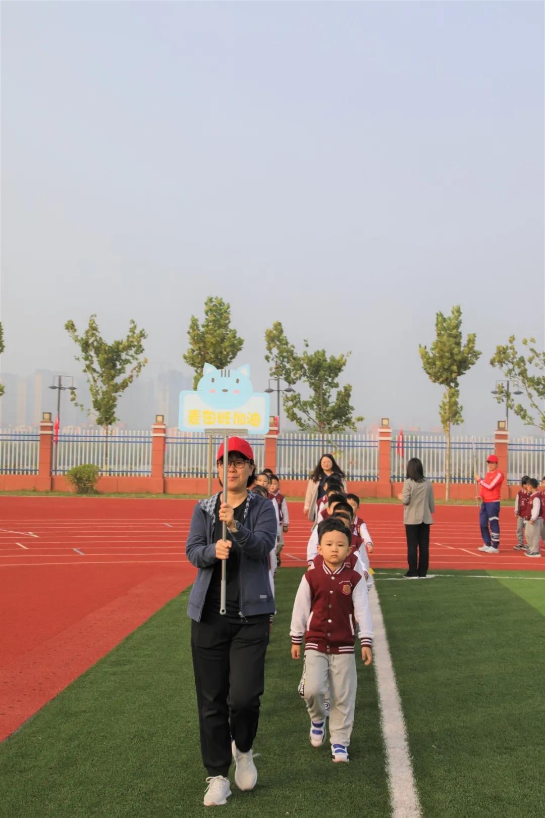 趣味运动会团结奋进,趣味运动会青春