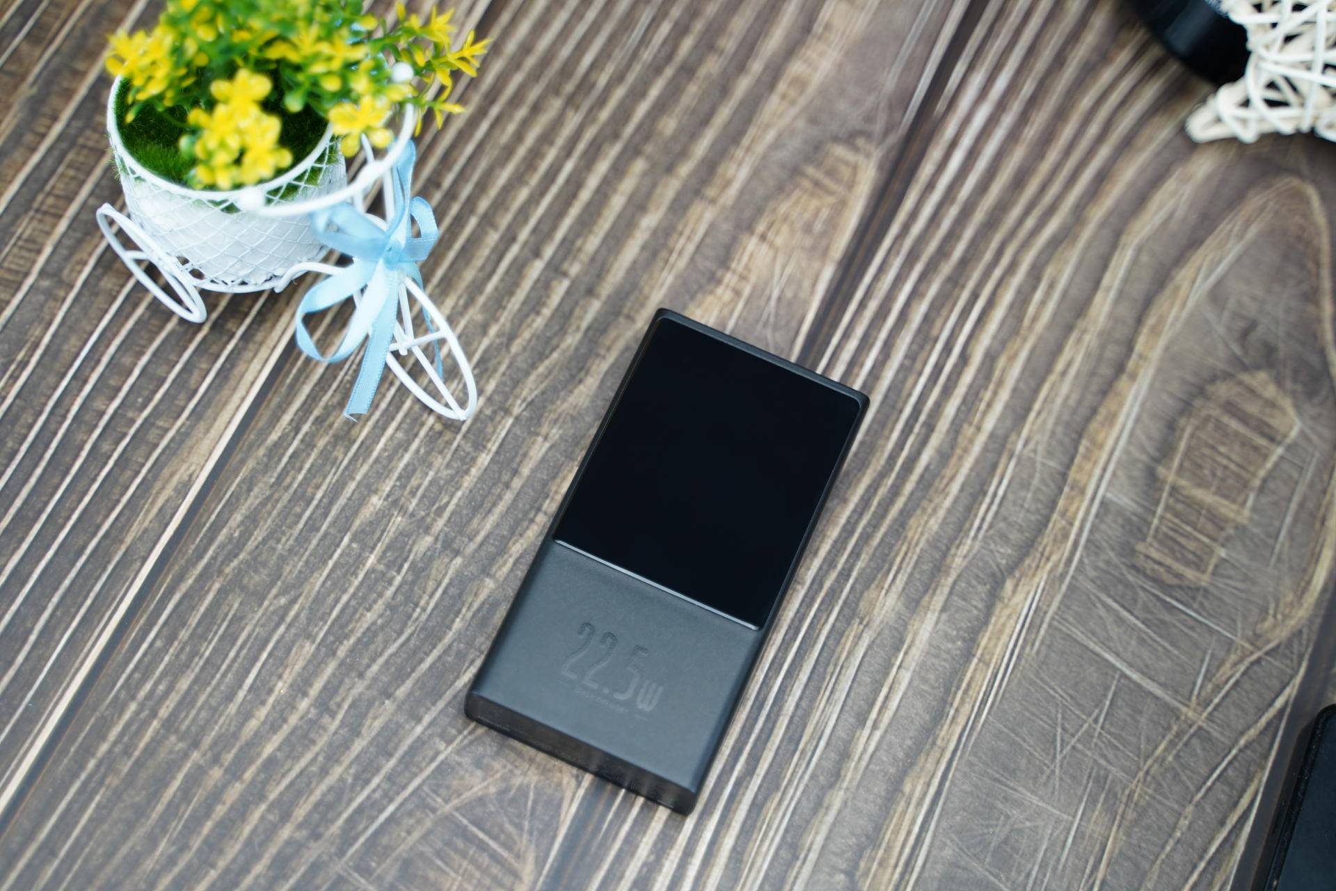 倍思22.5充电宝20000毫安拆解,倍思大容量快充充电宝