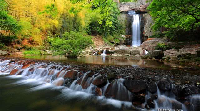 浙江有哪些有瀑布的旅游景点,浙江旅游景点推荐瀑布