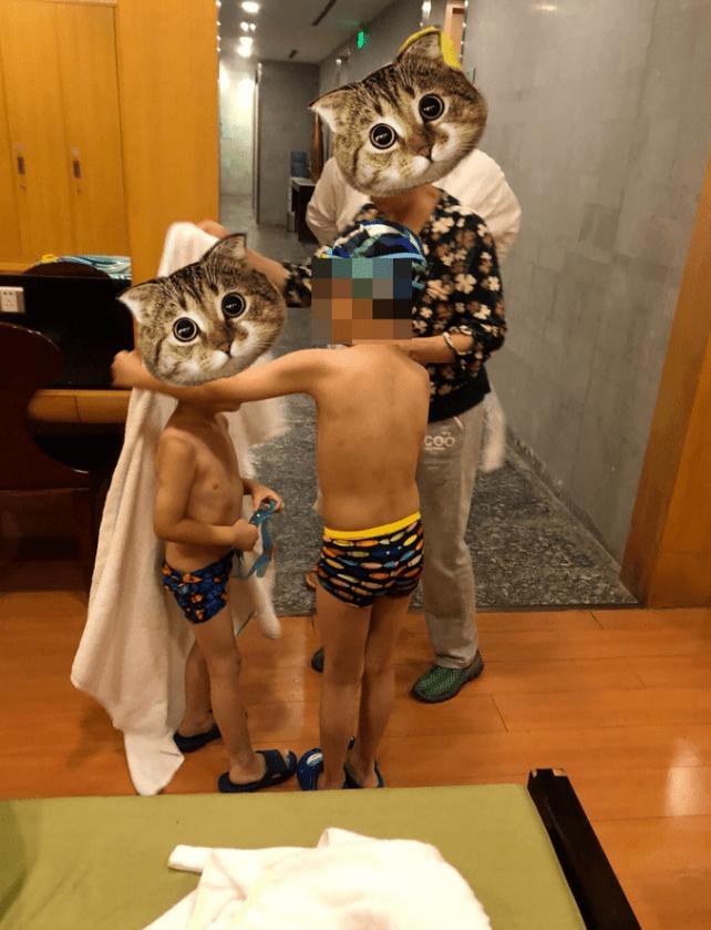 带儿子进女厕被指责,带儿子进女厕所遭指责