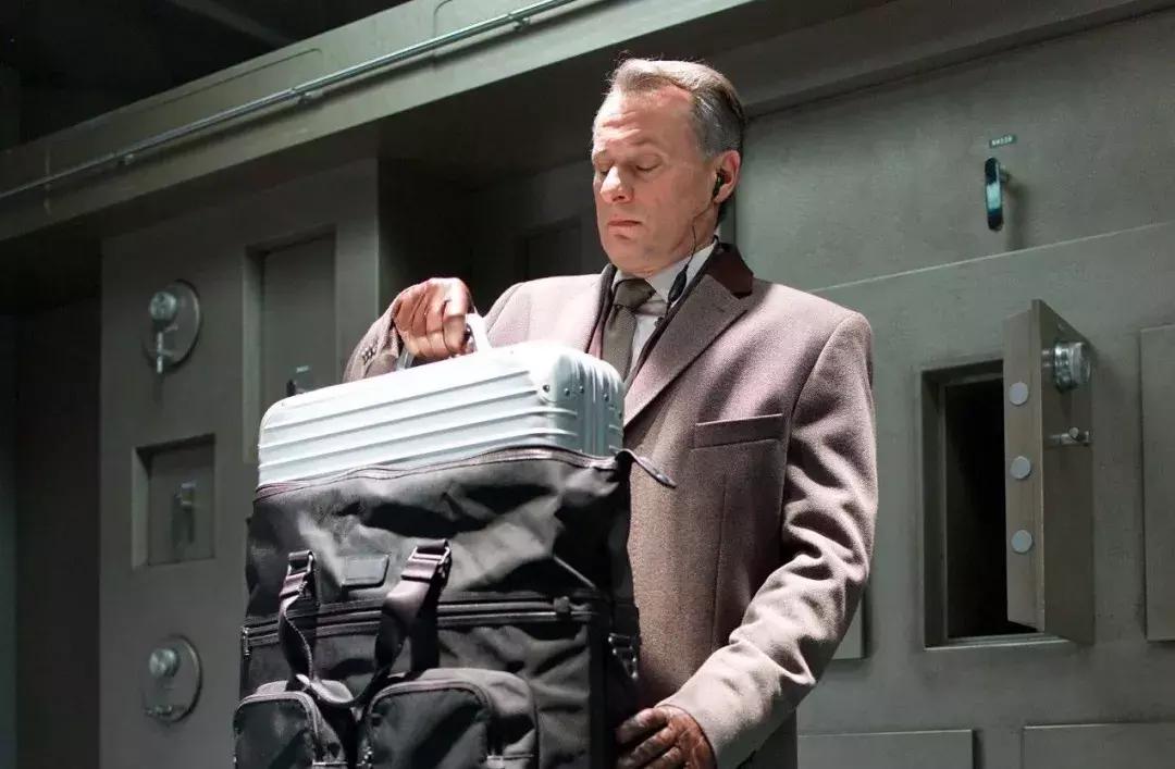 刘雯的奢侈品包包,bella刘雯同款