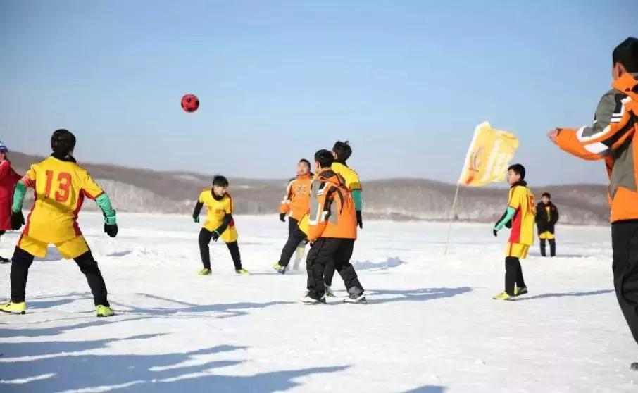 满洲里第十九届中俄蒙国际冰雪节,冰雪2022花样滑冰表演赛