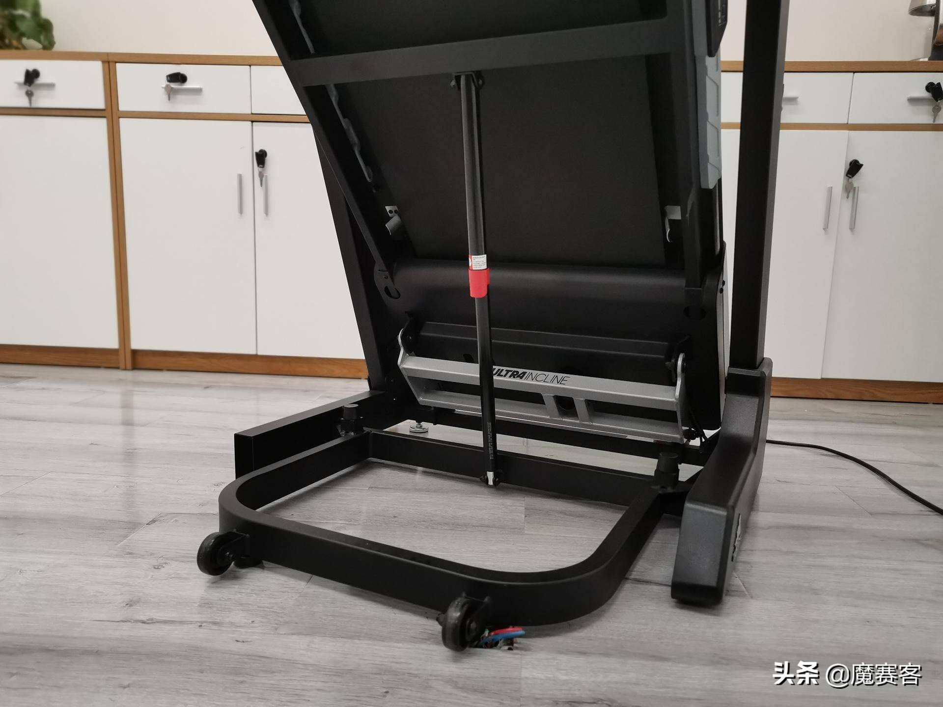 健身房最好的跑步机,想学健身怎么选择跑步机