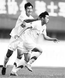 武汉足球印记|擒八喜获四连胜距离榜首仅一步之遥