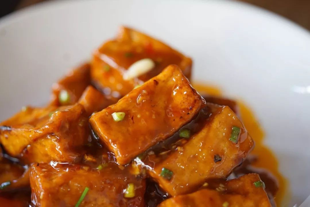 坐上高铁去旅游沿线美食尝个遍,云贵川渝高铁环线