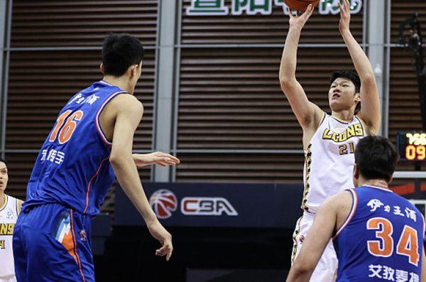 *疆新**队不敌广厦，米诺斯：广厦男篮是强队，但我让他们赢得很难