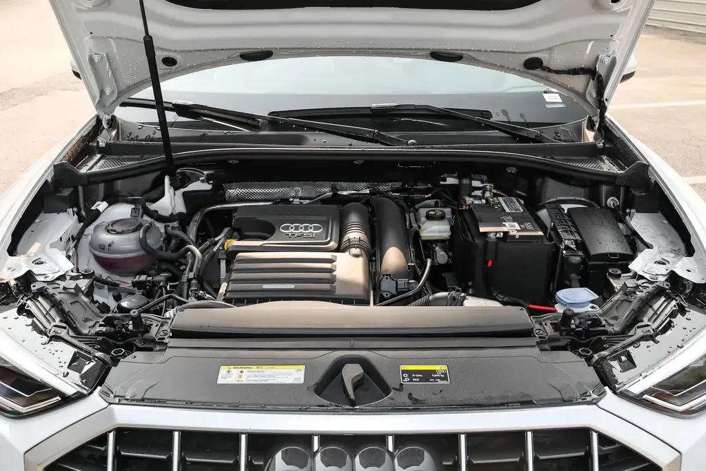 奥迪q3机油加几升合适,奥迪q3漏机油是怎么回事