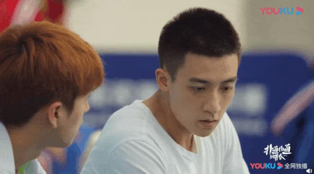 满屏小鲜肉有多养眼？这部新剧的荷尔蒙快要溢出屏幕了