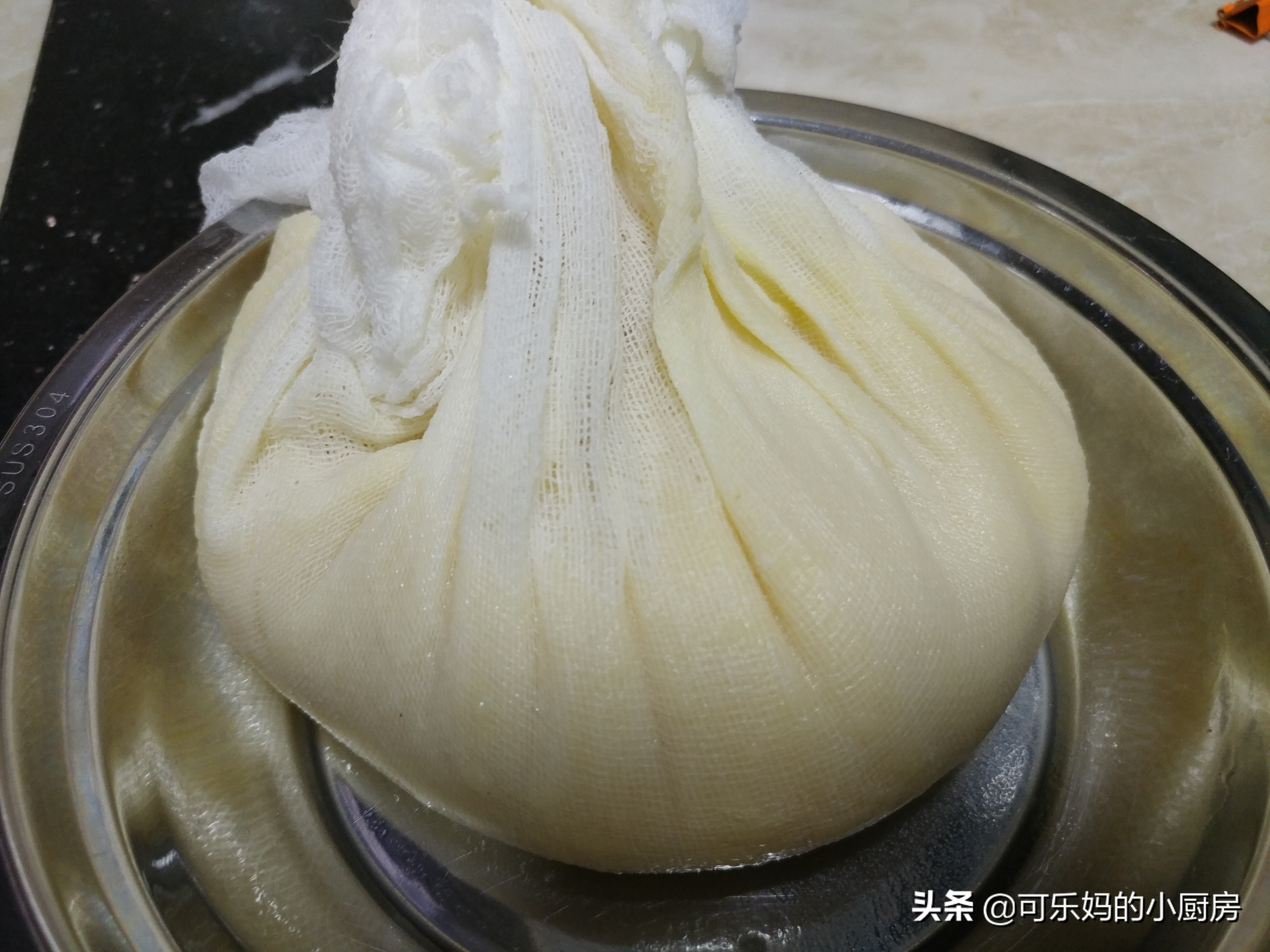 酥皮绿豆饼小吃,蛋挞皮酥皮绿豆饼