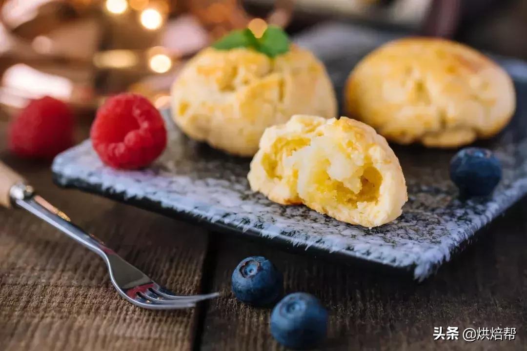 最基础的黄油曲奇简单又好吃,非常香酥的一款曲奇饼干超好吃