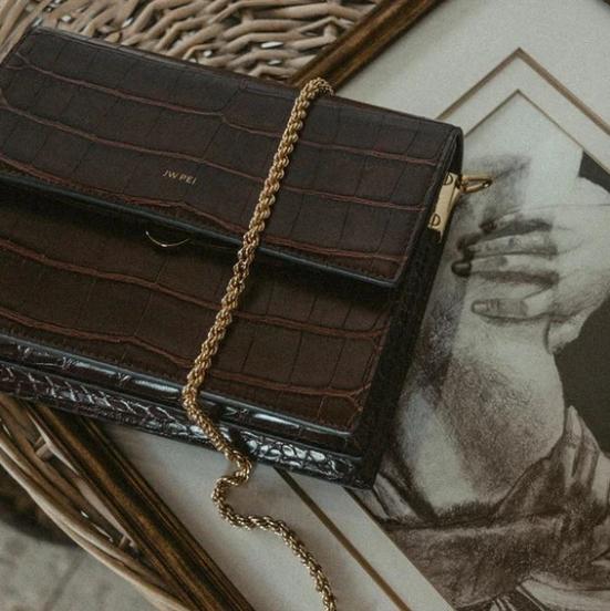 钟楚曦宋妍霏对比照,宋妍霏钟楚曦时尚搭配