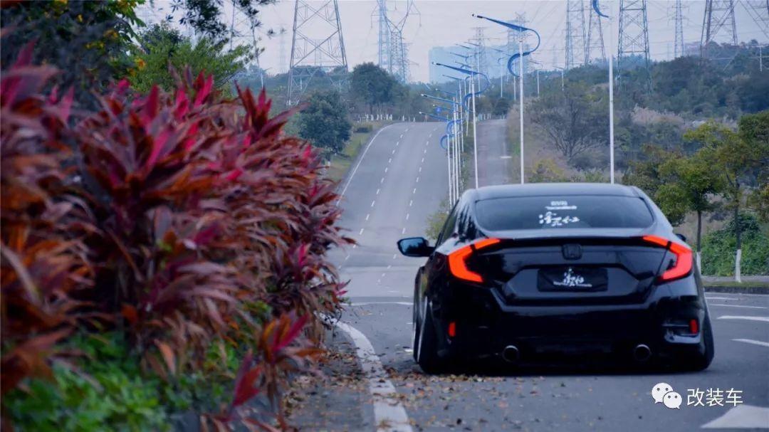 我不再是秒天秒地的10代思域，而是不务正业的手动玩家！