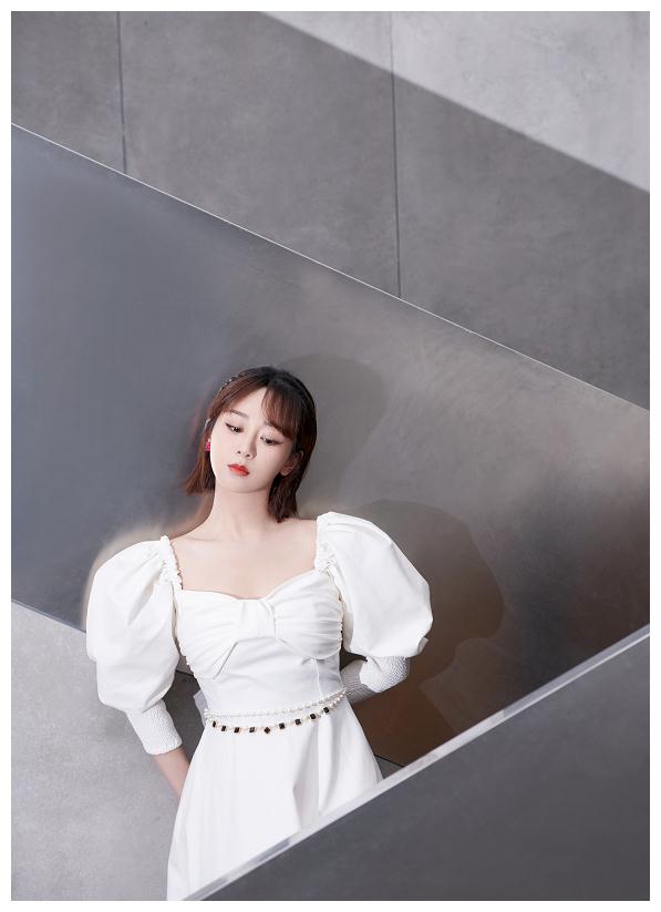 萧亚轩和男友约会,萧亚轩亲吻男友