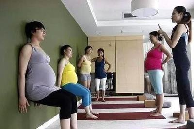 怀孕期间爬楼梯，真的有利于顺产吗？不妨试试这2个运动