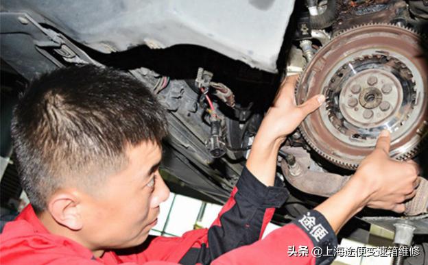 大众朗逸变速箱常见故障挡杆总成,大众朗逸变速箱有什么缺点