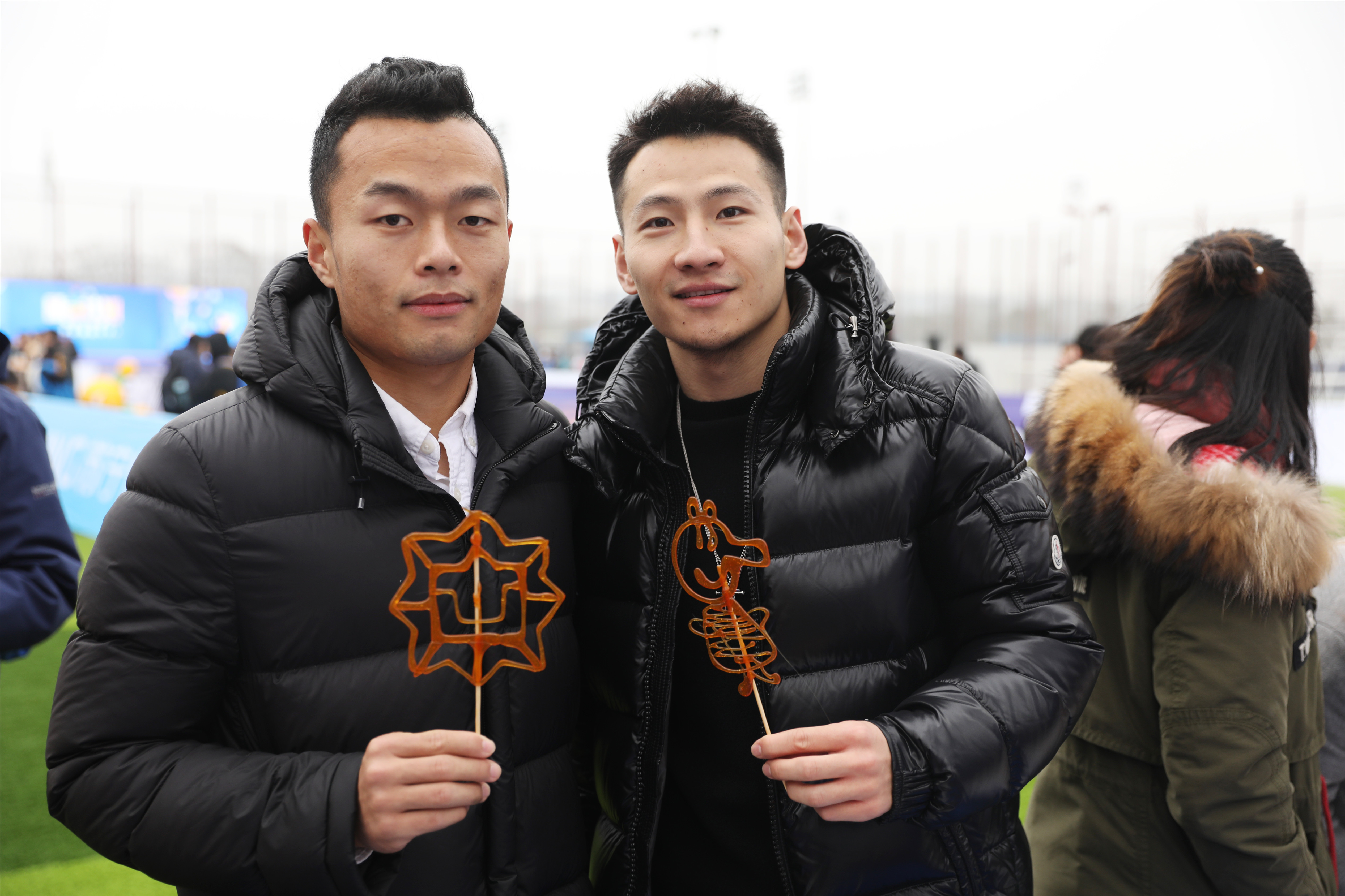 苏宁新苗计划现场抽新年心愿杨笑天助孩子们圆梦