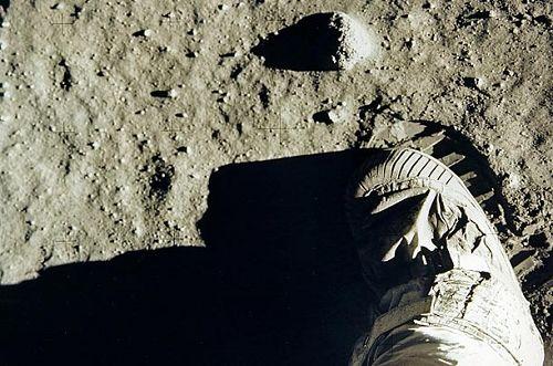 阿波罗真的登月真实原因,阿波罗登月是否存在内幕