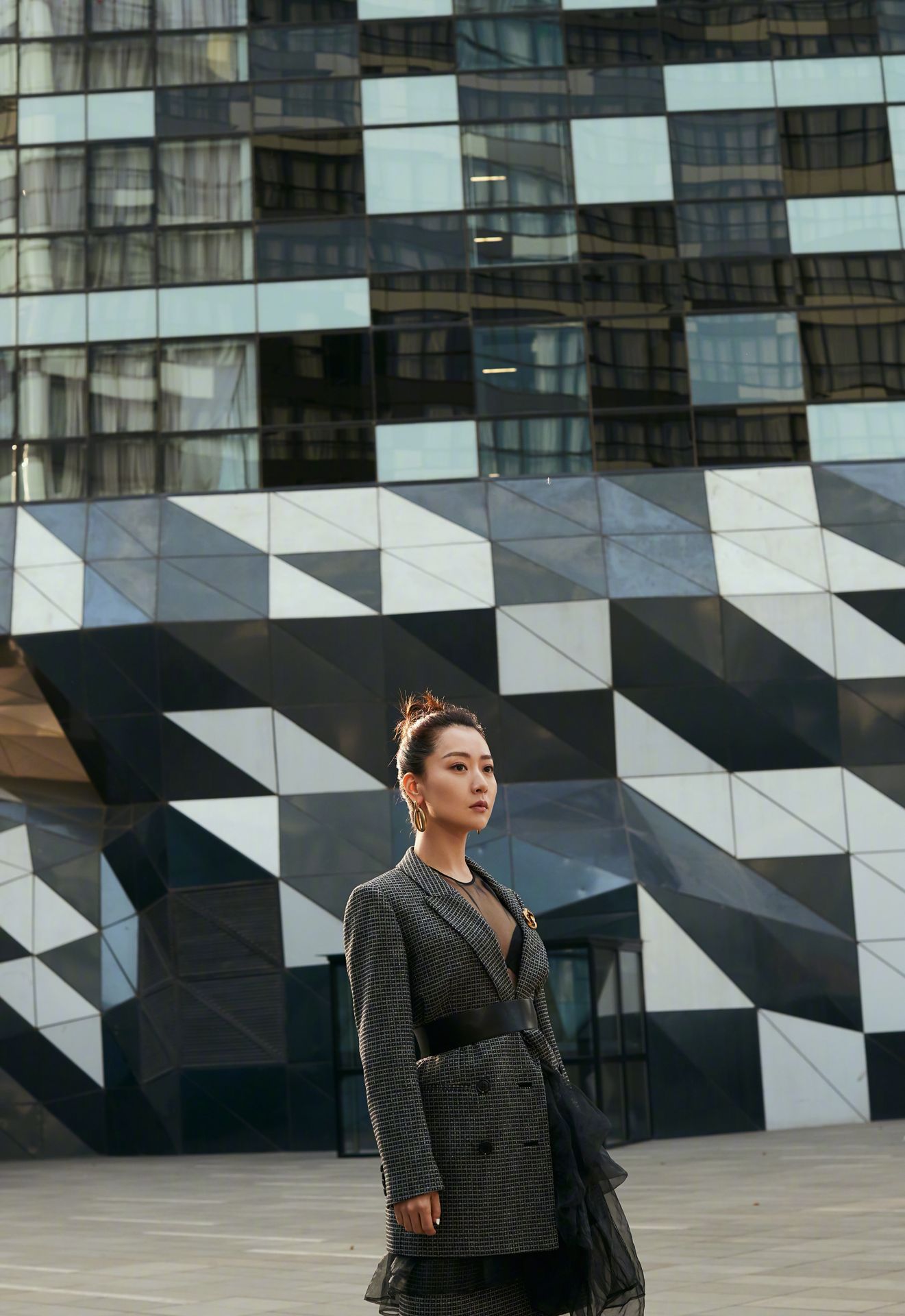 *冰白***冰白**你的style好好看，越看越喜欢，道姑头是又开始流行了吗