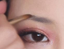 炉火纯青眼妆怎么画才好看,怎么画高级感的妆容眼妆才不晕妆