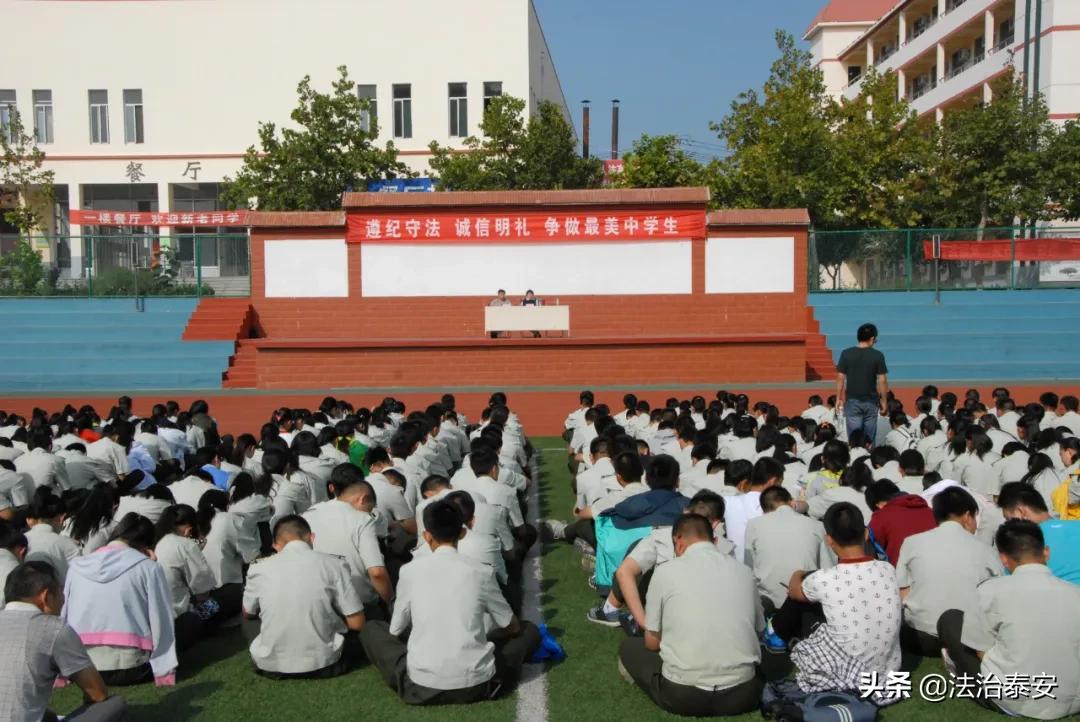 【政法先模事迹展】范红艳：托起希望的女法官